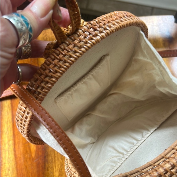 Brown Woven Crossbody Bag - Picture 7 of 8